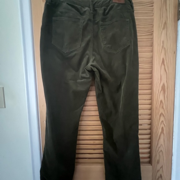 Landsend corduroy pants - Picture 2 of 4